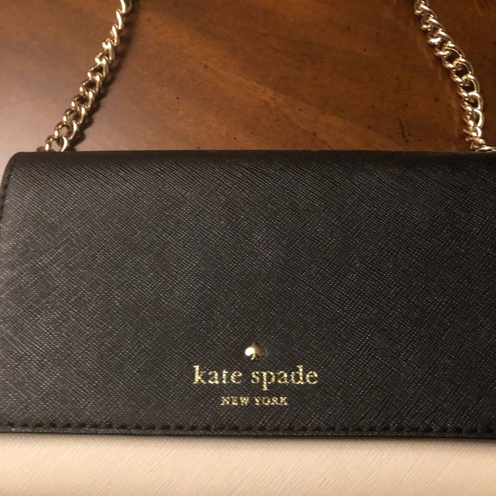Authentic Kate Spade small Crossbody.